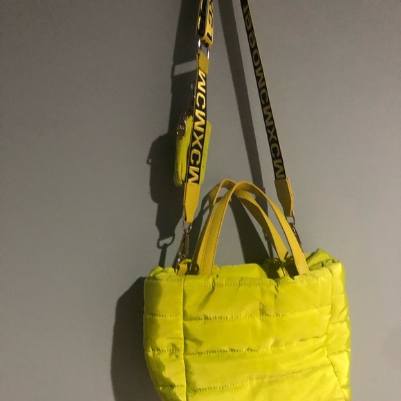 Steve Madden Neon Yellow Quilted Shoulder Bag - Picture 2 of 9